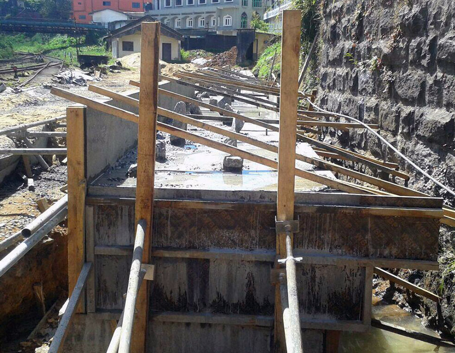 Design and Construction of Hatton Town Center Development (Construction Retaining Wall and Parking Area) 